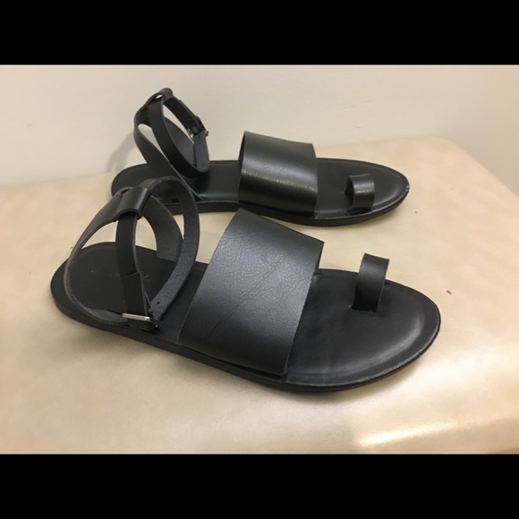 Black strappy sandals universal threads - Picture 2 of 5